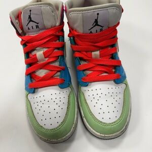 Nike Kids Sneakers - Red, Green, Blue, White